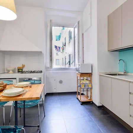 2 Bedroom Cozy In Apartment Genoa